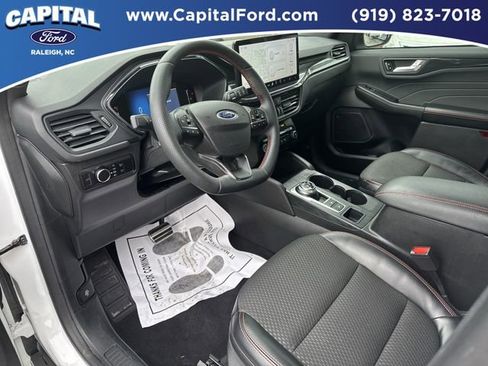 Certified 2023 Ford Escape ST-Line w/ Tech Pack #1 image 18