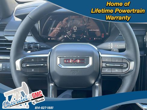 Used 2025 GMC Acadia Elevation w/ Elevation Premium Package FWD image 13
