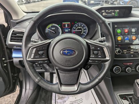 Used 2019 Subaru Crosstrek Hybrid w/ Moonroof Package w/Navigation AWD/4WD image 18