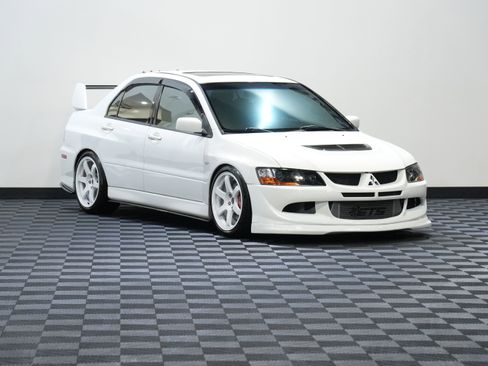 Used 2003 Mitsubishi Lancer Evolution image 5