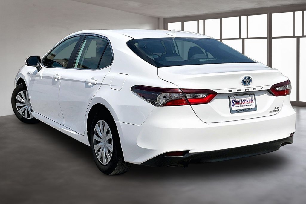 Used 2021 Toyota Camry LE w/ Audio Upgrade Package FWD image 4