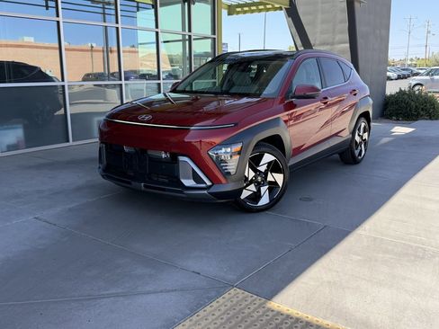 Used 2025 Hyundai Kona Limited FWD image 2