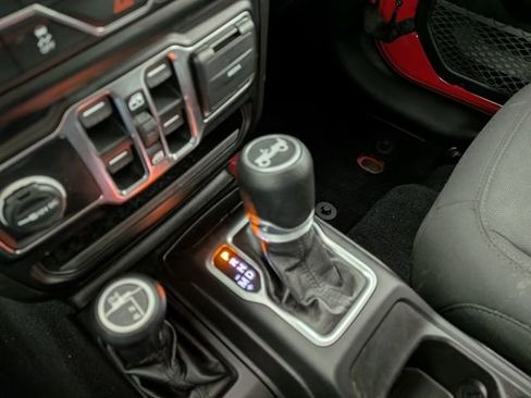 Used 2020 Jeep Wrangler Unlimited Sport image 21