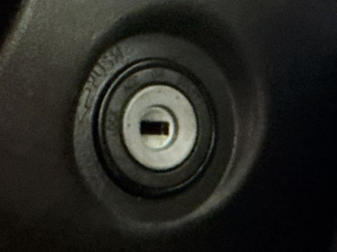 Used 2022 Toyota Corolla SE image 19