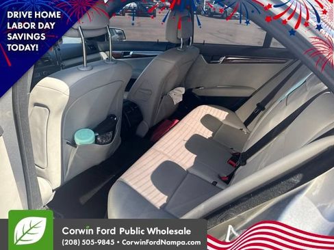 Used 2011 Mercedes-Benz C 300 4MATIC Sedan image 12