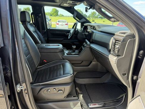 Used 2022 GMC Sierra 1500 AT4X AWD/4WD image 8