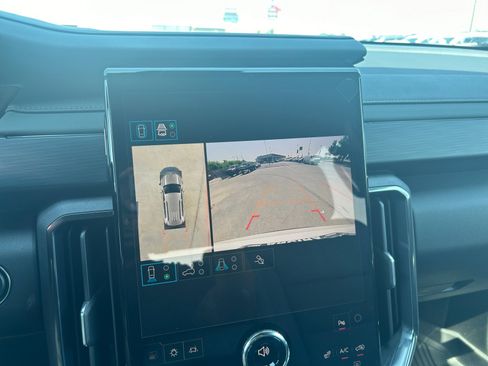 New 2026 GMC Acadia AT4 w/ LPO, Floor Liner Package image 15