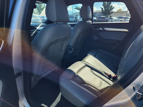 Used 2018 Audi Q3 2.0T Premium w/ Convenience Package FWD image 16