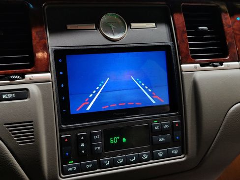 Used 2004 Lincoln Town Car Ultimate image 31