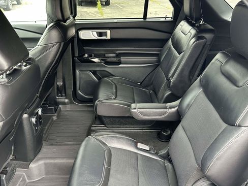 Used 2023 Ford Explorer ST w/ Equipment Group 401A AWD/4WD image 13