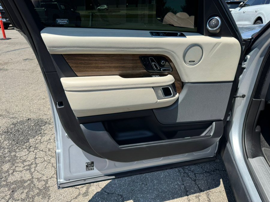 Used 2019 Land Rover Range Rover AWD/4WD image 13