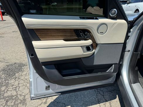 Used 2019 Land Rover Range Rover AWD/4WD image 13