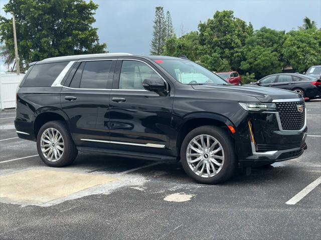 Used 2022 Cadillac Escalade Premium Luxury AWD/4WD image 11