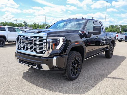 New 2026 GMC Sierra 2500 Denali w/ Denali Reserve Package AWD/4WD image 31