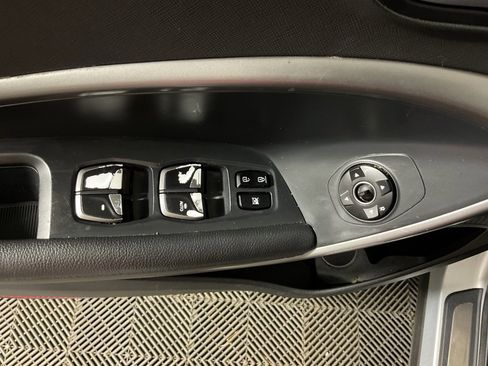 Used 2018 Hyundai Santa Fe Sport image 19