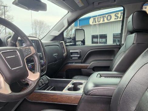 Used 2017 GMC Sierra 3500 Denali w/ Duramax Plus Package image 20