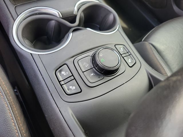 Used 2020 GMC Terrain SLT w/ Preferred Package FWD image 19