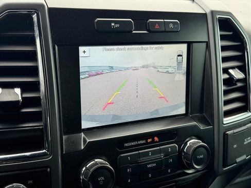 Used 2016 Ford F150 XLT w/ Equipment Group 302A Luxury image 26