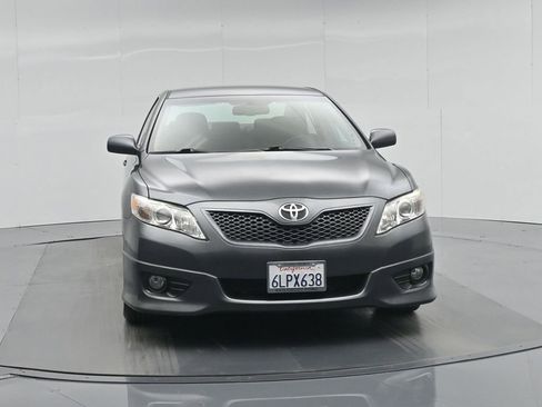 Used 2010 Toyota Camry SE image 23