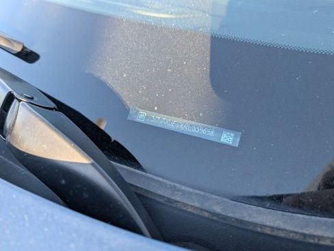 Used 2024 Chevrolet Equinox LT image 37