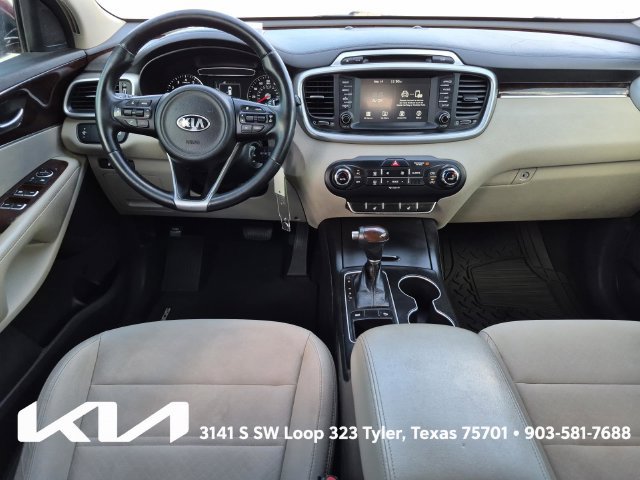 Used 2017 Kia Sorento FWD w/ LX Convenience Package image 24