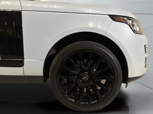 Used 2017 Land Rover Range Rover Supercharged AWD/4WD image 34