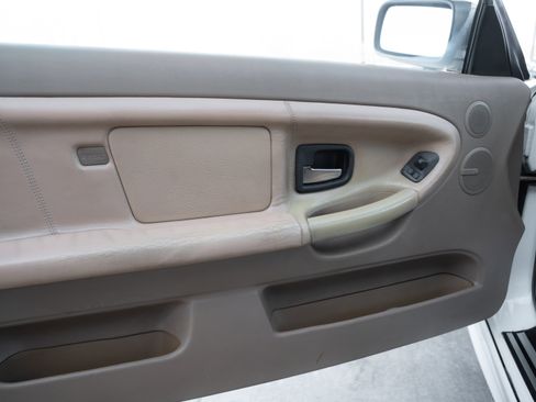 Used 1999 BMW 328i Convertible image 13