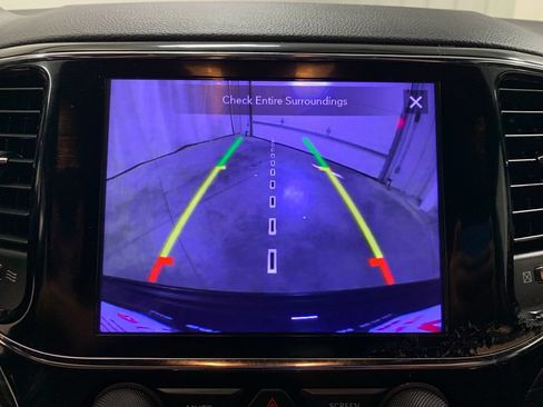 Used 2020 Jeep Grand Cherokee Altitude AWD/4WD image 7