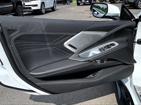 Used 2025 Chevrolet Corvette Z06 w/ Chrome Exterior Badge Package RWD image 22