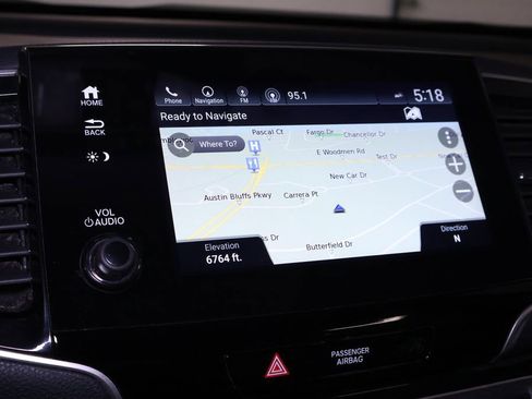 Used 2020 Honda Pilot Touring image 33