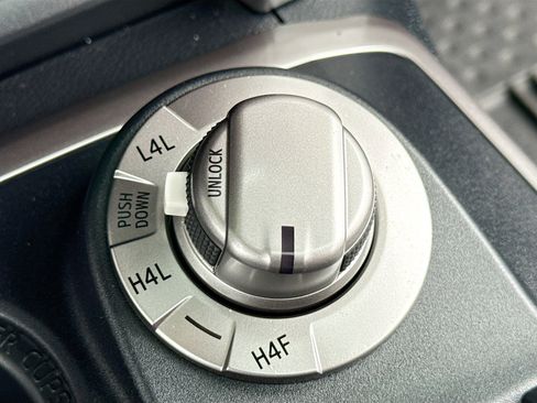 Used 2023 Toyota 4Runner Limited image 11