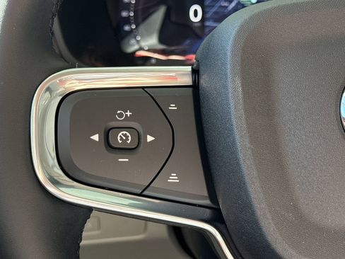 New 2026 Volvo XC40 B5 Plus w/ Protection Package Premier image 20