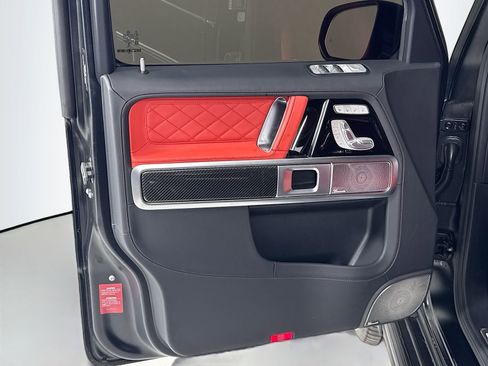 Used 2025 Mercedes-Benz G 550 image 15