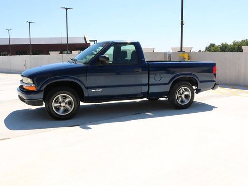 Used 2003 Chevrolet S10 Pickup LS RWD image 48