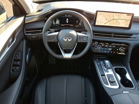 Certified 2025 INFINITI QX60 Luxe image 12