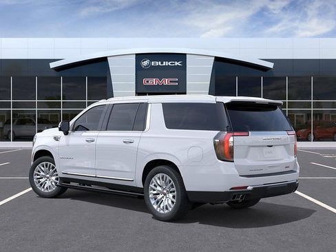 New 2026 GMC Yukon XL Denali w/ Denali Reserve Package RWD image 3