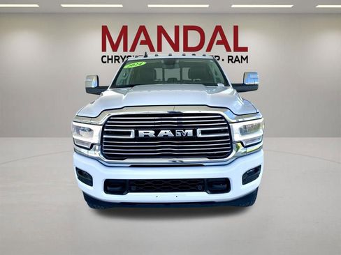 Used 2024 RAM 3500 Laramie AWD/4WD image 3