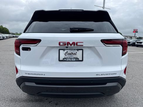 New 2027 GMC Terrain Elevation w/ Elevation Premium Package FWD image 5