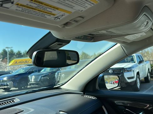 Used 2019 GMC Terrain Denali w/ Advanced Safety Package image 24