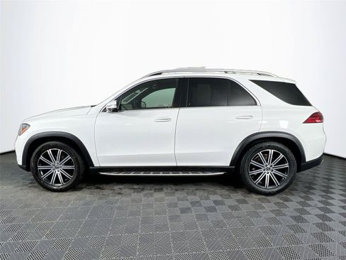 Used 2024 Mercedes-Benz GLE 350 4MATIC image 3