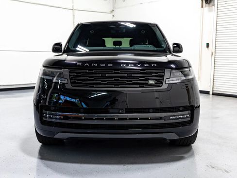 Used 2024 Land Rover Range Rover SE AWD/4WD image 5