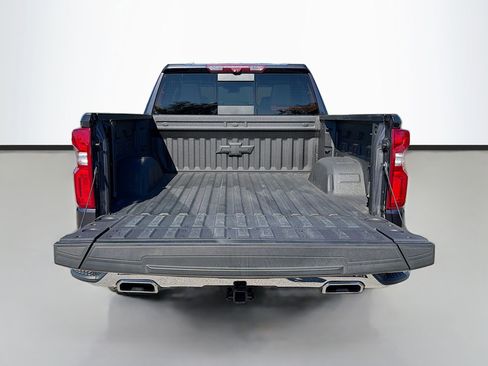 Used 2022 Chevrolet Silverado 1500 LTZ w/ LTZ Premium Package image 46