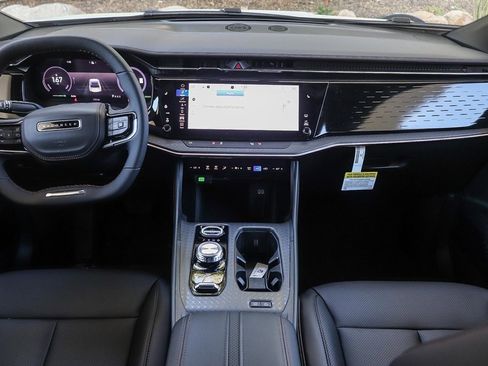 New 2025 Jeep Wagoneer S Limited image 12