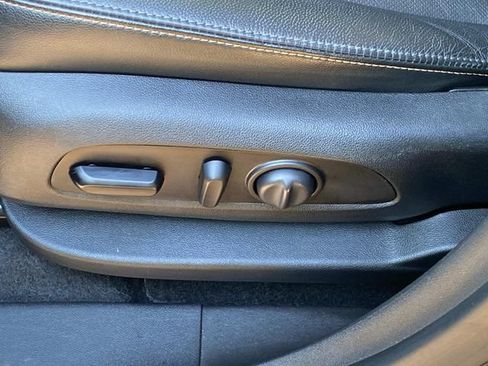 Used 2020 Chevrolet Equinox Premier FWD image 15