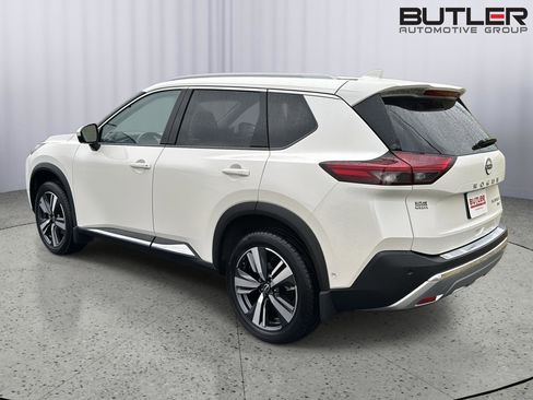 Used 2023 Nissan Rogue Platinum w/ Platinum Premium Package image 3