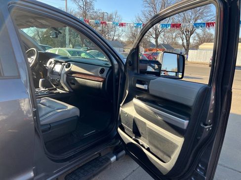 Used 2016 Toyota Tundra Limited w/ TRD Off Road Package image 21