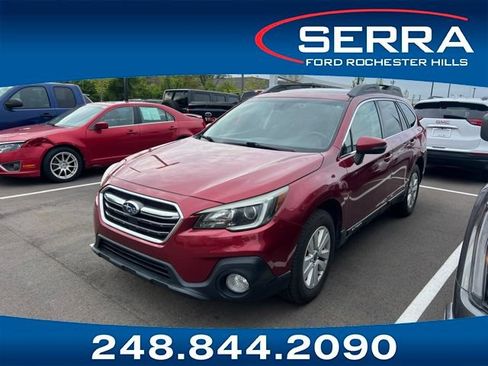 Used 2019 Subaru Outback 2.5i Premium AWD/4WD image 1