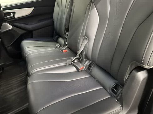 Used 2025 Acura MDX w/ Technology Package FWD image 11