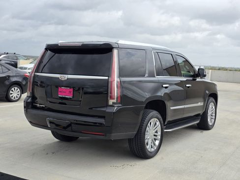 Used 2019 Cadillac Escalade 2WD image 6