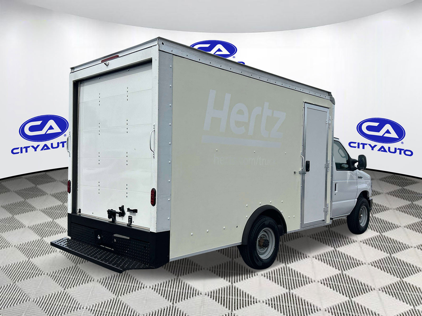 Used 2023 Ford E-350 and Econoline 350 Super Duty w/ Driver's Safety Package RWD image 4